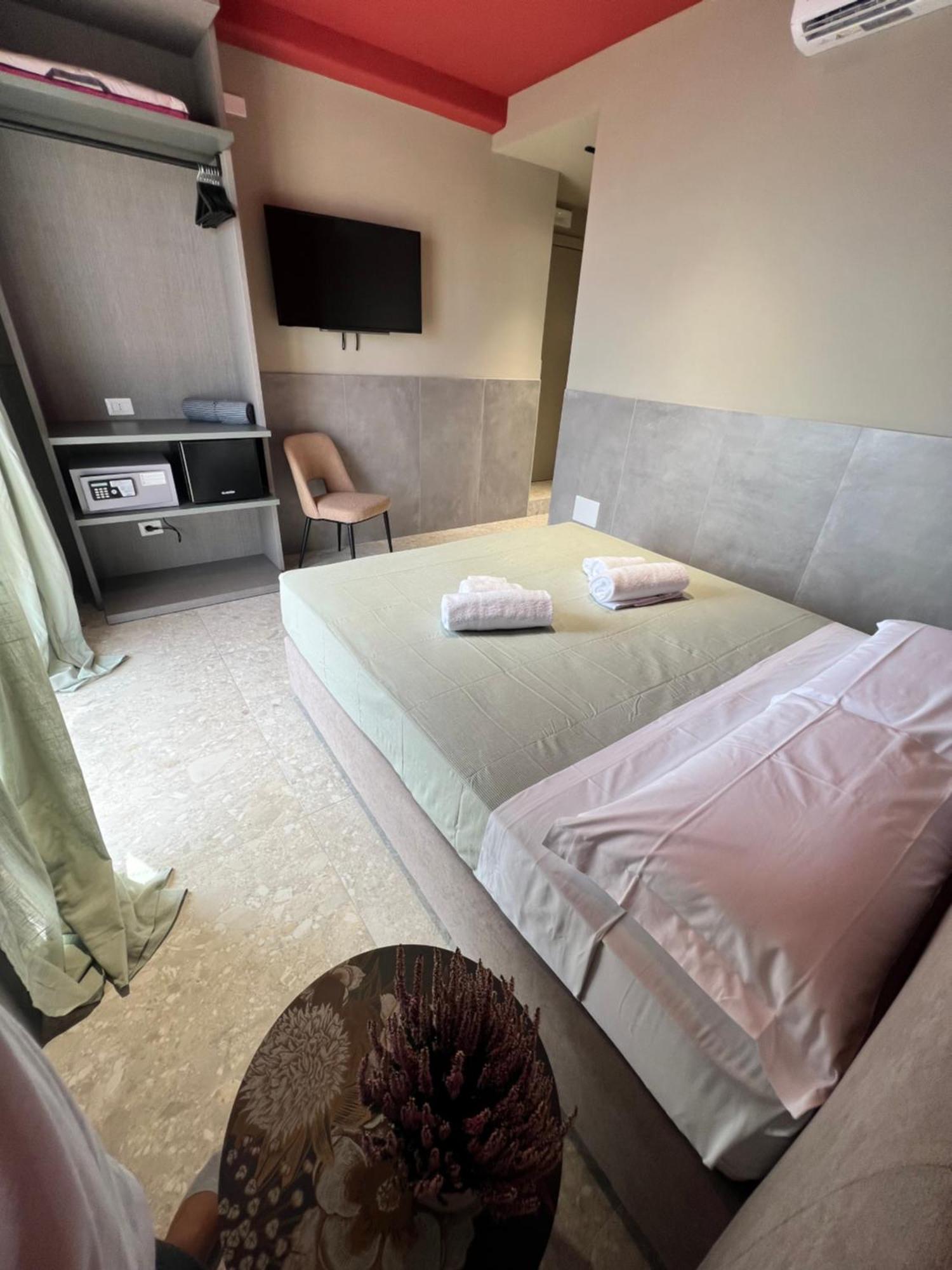 Mia Suites Porto Naples Exterior photo